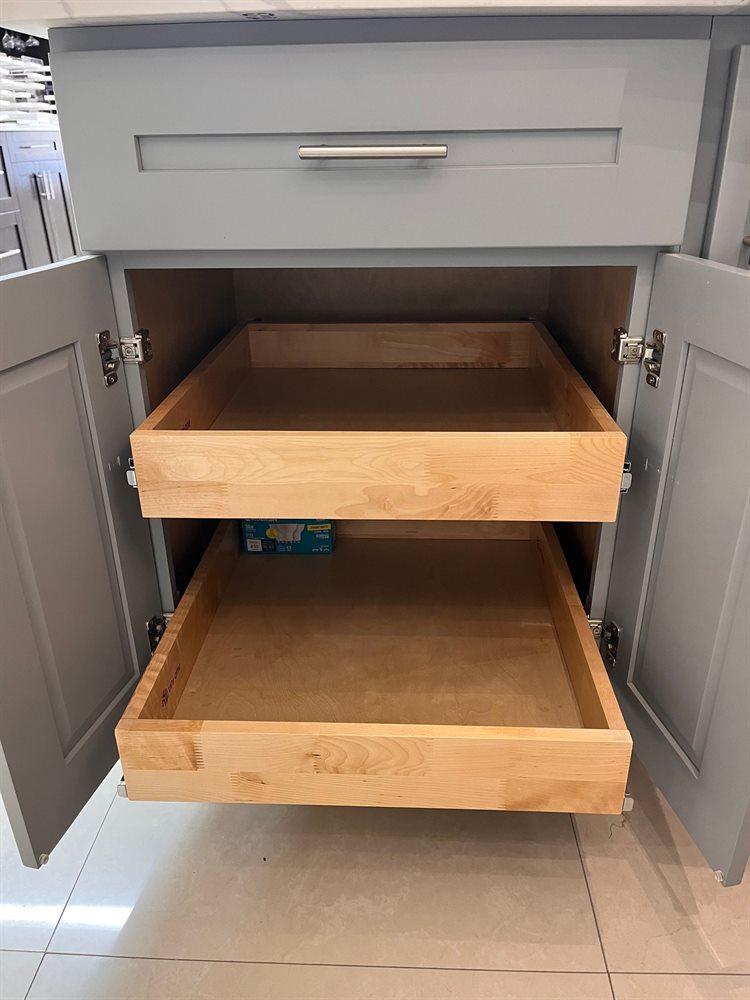 Dovetail drawer box with soft-close glides