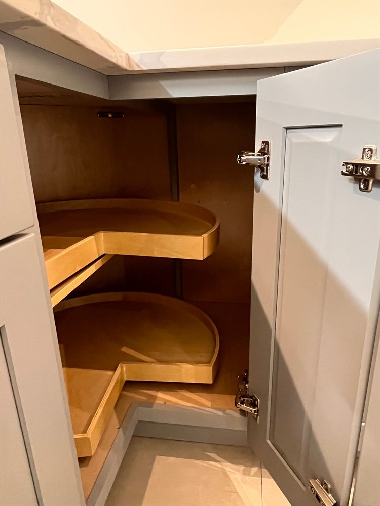 Lazy susan corner cabinet